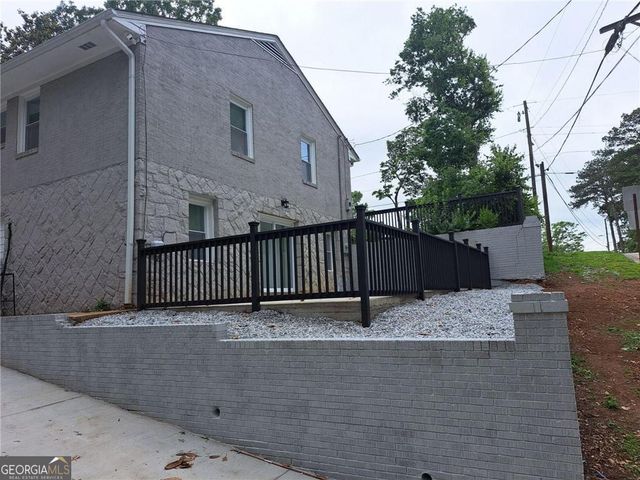 700 Lynn Circle SW, Atlanta, GA 30311