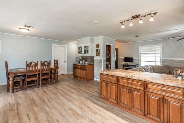 15838 Phend Road, Hamshire, TX 77622