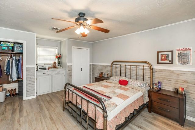 15838 Phend Road, Hamshire, TX 77622