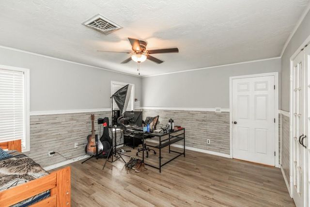 15838 Phend Road, Hamshire, TX 77622