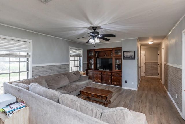 15838 Phend Road, Hamshire, TX 77622