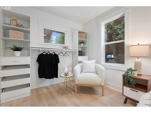 6861 N SKY St, Portland, OR 97203