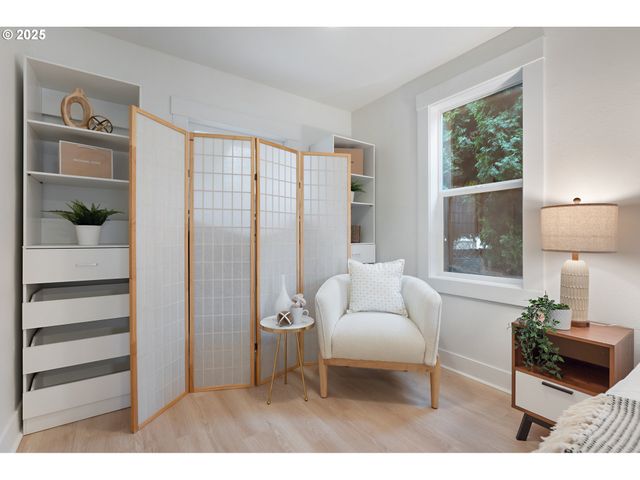 6861 N SKY St, Portland, OR 97203