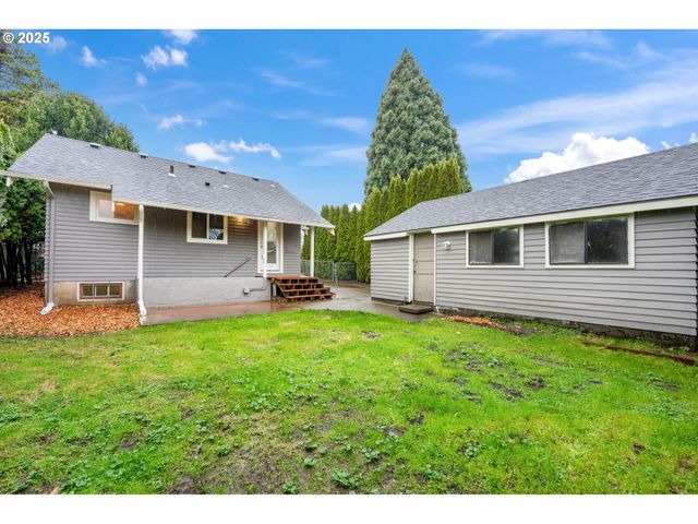 6861 N SKY St, Portland, OR 97203