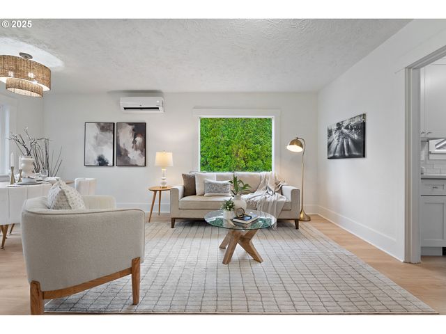 6861 N SKY St, Portland, OR 97203