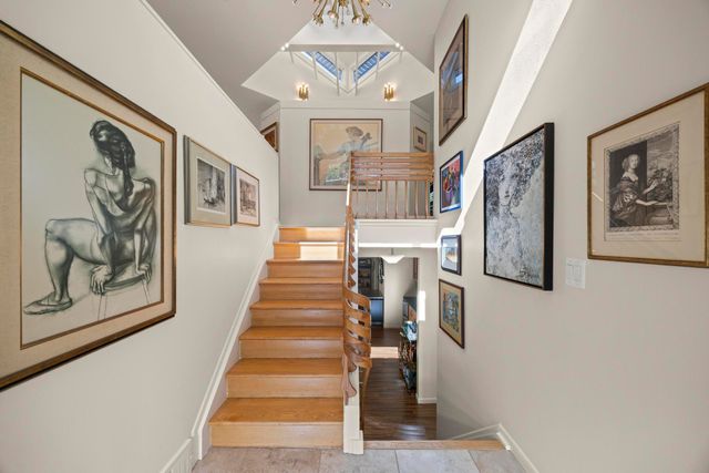 2694 Brady Drive, Bloomfield Hills, MI 48304
