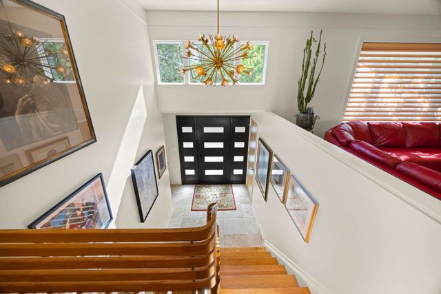 2694 Brady Drive, Bloomfield Hills, MI 48304