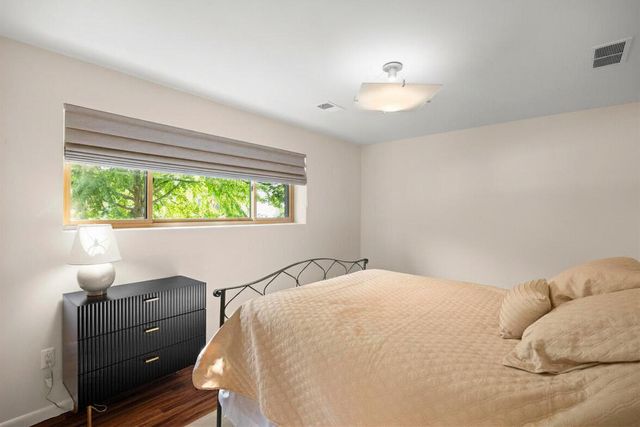 2694 Brady Drive, Bloomfield Hills, MI 48304