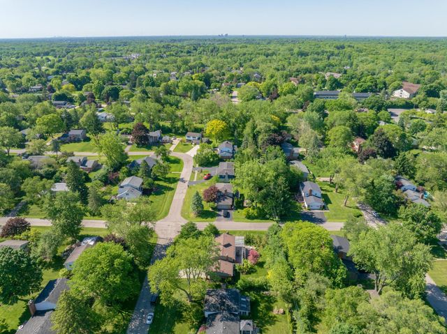 2694 Brady Drive, Bloomfield Hills, MI 48304