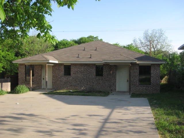 2837 Ave J, Fort Worth, TX 76105