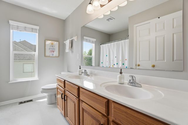 5381 Grand Oak Boulevard, Galena, OH 43021