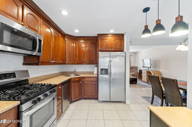 107 Boulevard W, Keyport, NJ 07735