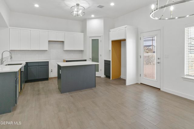 103 Madrid Street, Santa Teresa, NM 88008