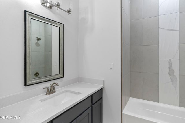 103 Madrid Street, Santa Teresa, NM 88008