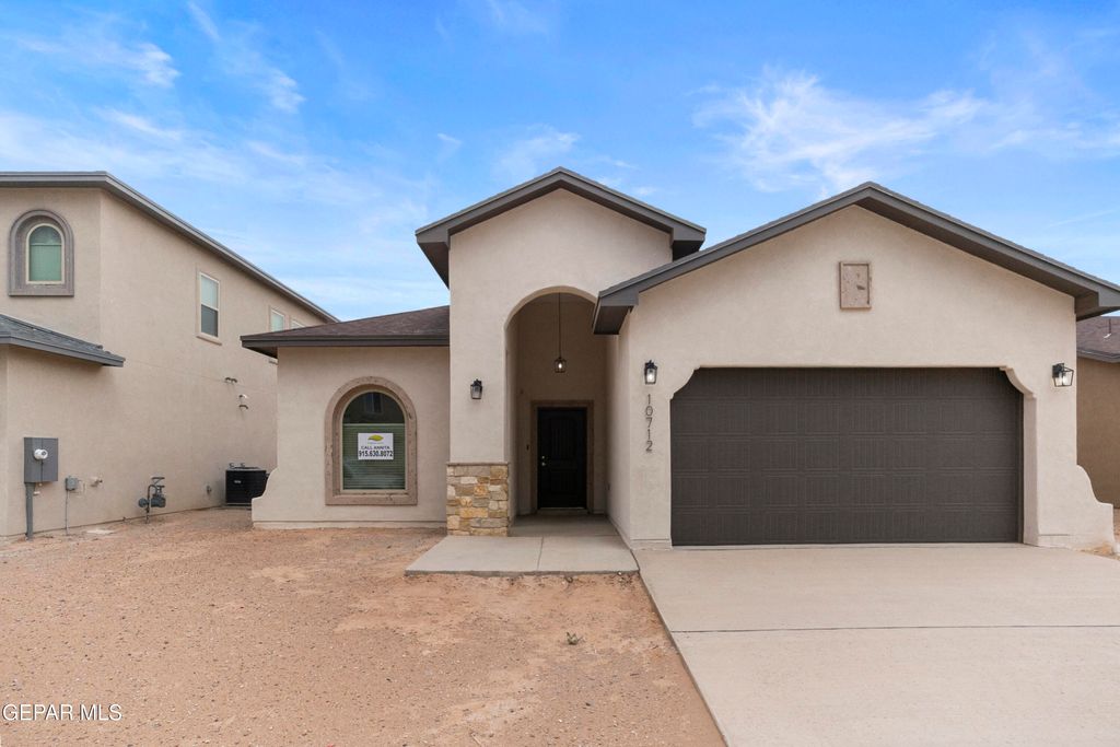 103 Madrid Street, Santa Teresa, NM 88008