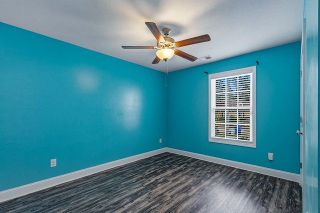 1105 Hickory Dr., Conway, SC 29526