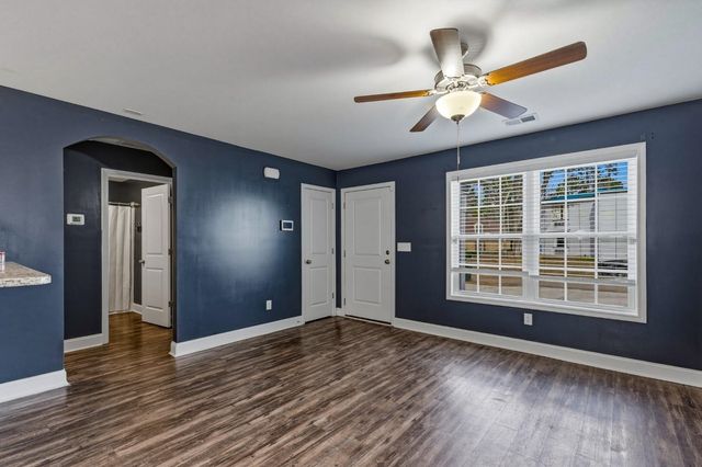 1105 Hickory Dr., Conway, SC 29526