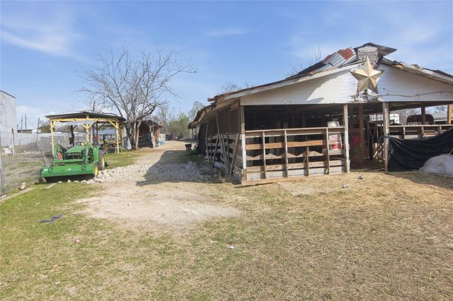 205 W Harris Avenue, Pasadena, TX 77506