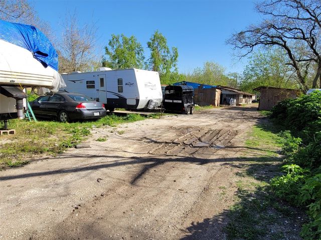 205 W Harris Avenue, Pasadena, TX 77506