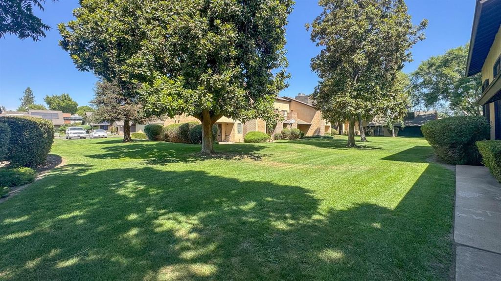 Image 23 of property listing at 4985 E Butler # 124, Fresno, CA 93727