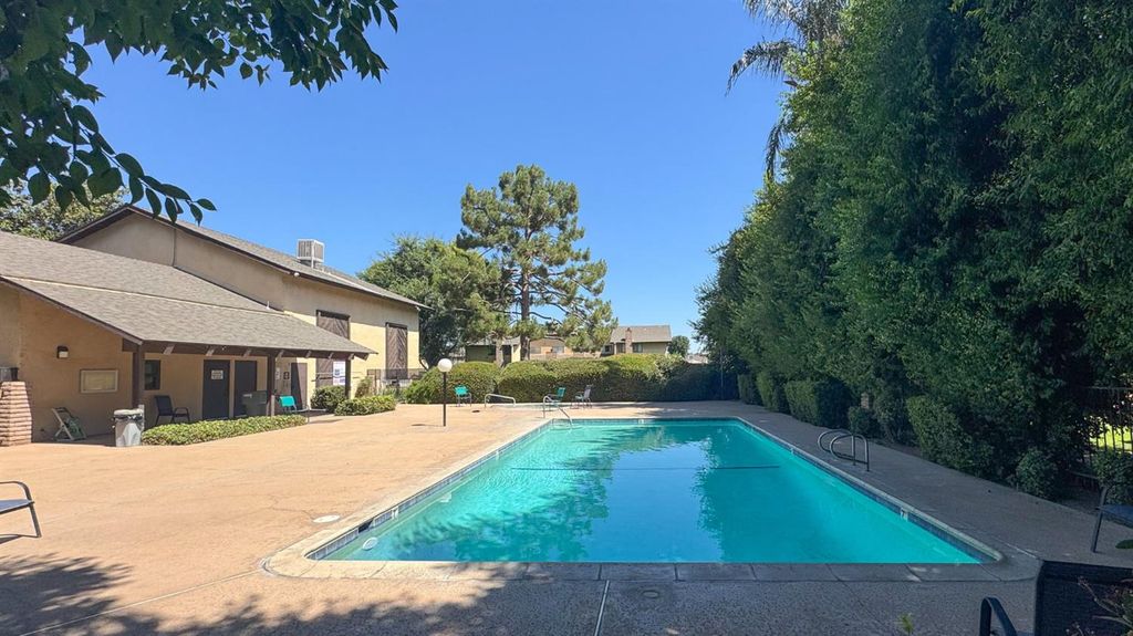 Image 25 of property listing at 4985 E Butler # 124, Fresno, CA 93727