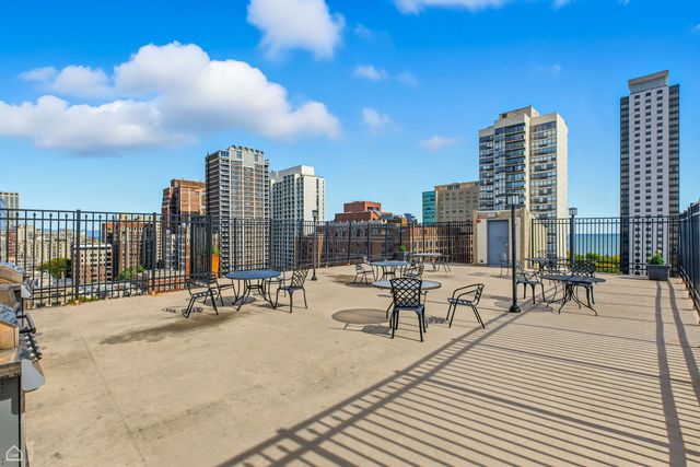 450 W Briar Place 10H, Chicago, IL 60657