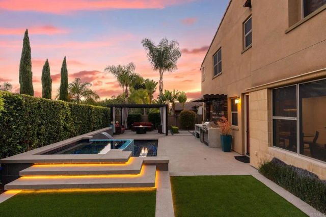 809 Dolphin Circle, Encinitas, CA 92024