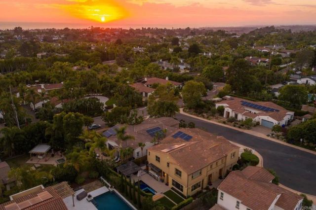 809 Dolphin Circle, Encinitas, CA 92024