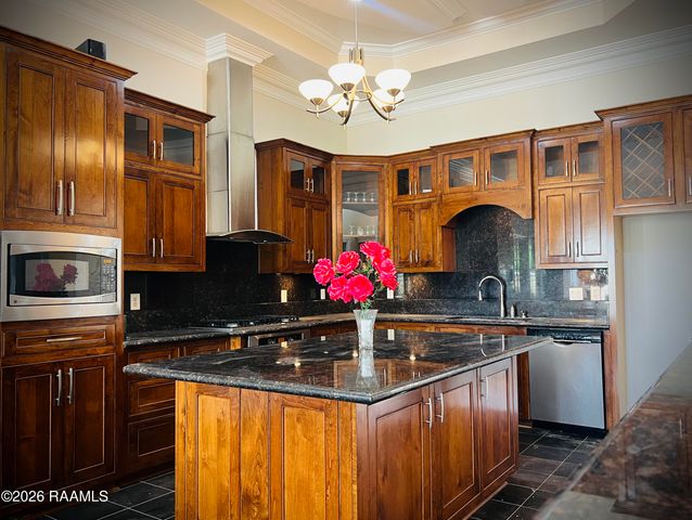 205 Ravine Run Drive, Lafayette, LA 70506