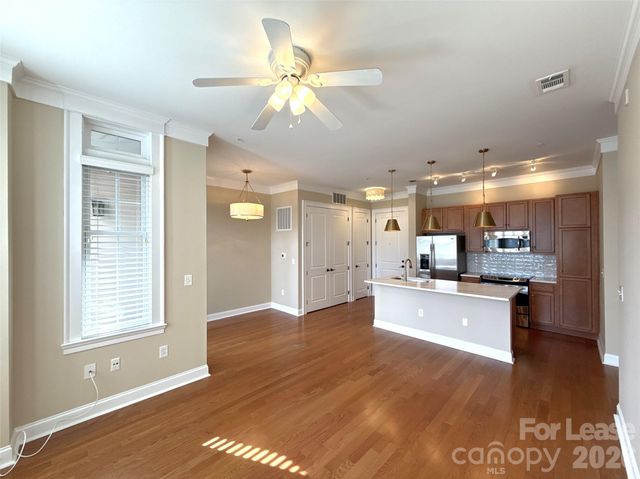 2810 Selwyn Avenue 308, Charlotte, NC 28209