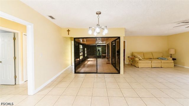 1807 SW 2nd AVE, Cape Coral, FL 33991