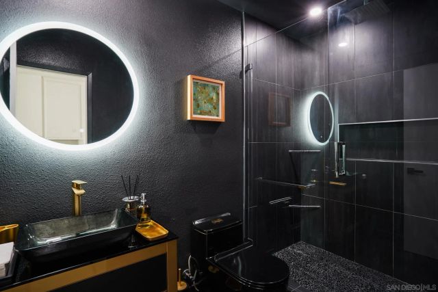 1517 Shields Ave, Encinitas, CA 92024