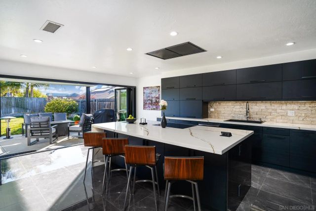 1517 Shields Ave, Encinitas, CA 92024