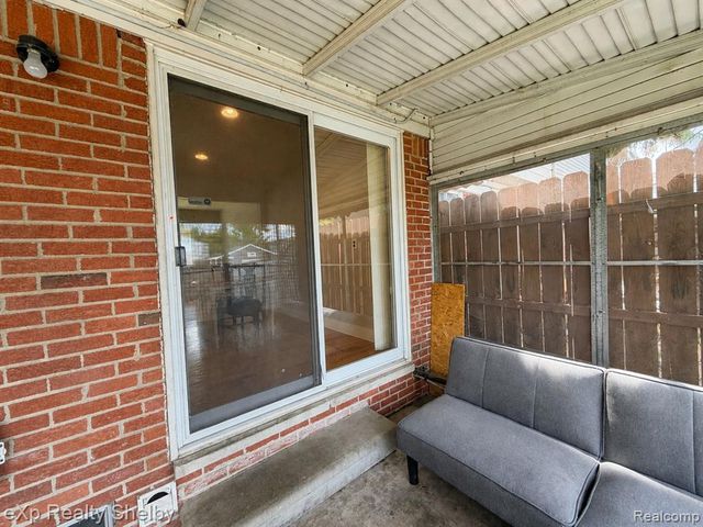 20115 Merle Court, Clinton Township, MI 48035