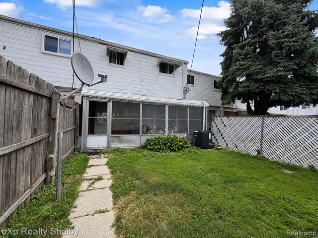 20115 Merle Court, Clinton Township, MI 48035