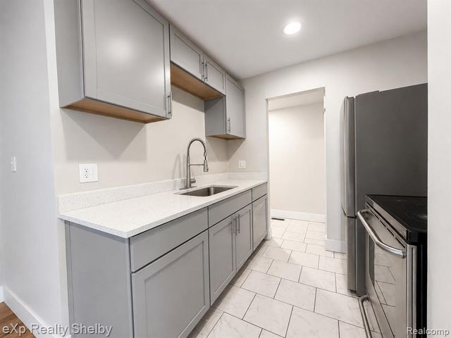20115 Merle Court, Clinton Township, MI 48035