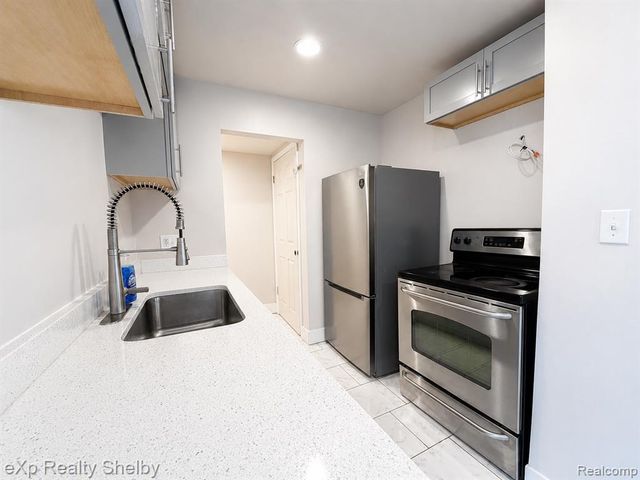 20115 Merle Court, Clinton Township, MI 48035