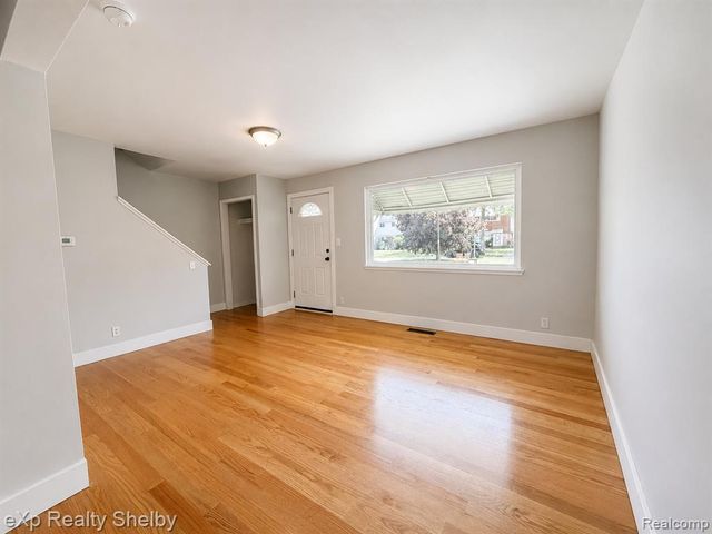 20115 Merle Court, Clinton Township, MI 48035