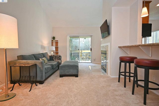 7875 Canyon Meadow Cir D, Pleasanton, CA 94588