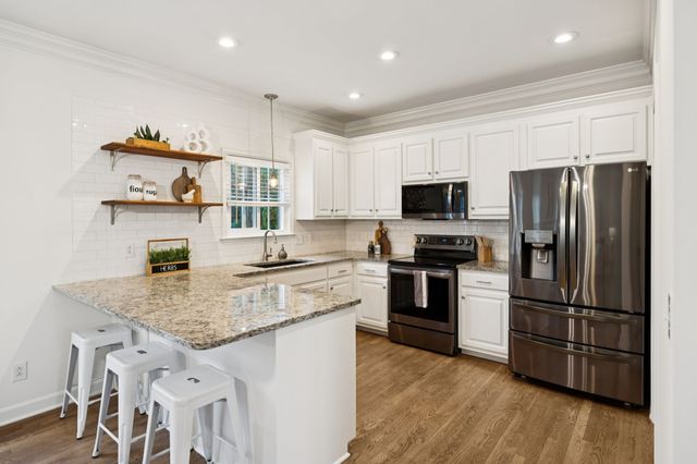 1042 Belcor Dr, Spring Hill, TN 37174