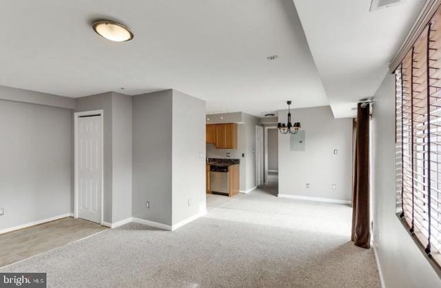 4124 Ames St NE Apt 301, Washington, DC 20019