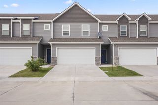 3960 NE Timber Lane, Ankeny, IA 50021