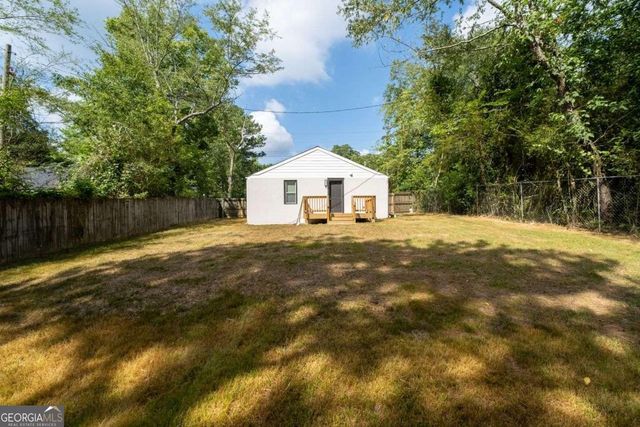 5304 Groovers Landing Road SE, Acworth, GA 30101