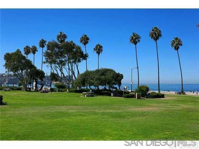 2130 Vallecitos 144, La Jolla, CA 92037