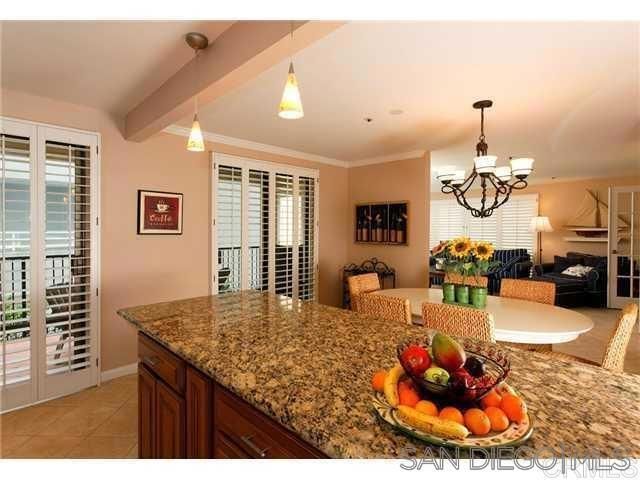 2130 Vallecitos 144, La Jolla, CA 92037
