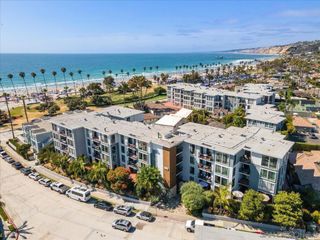 2130 Vallecitos 144, La Jolla, CA 92037