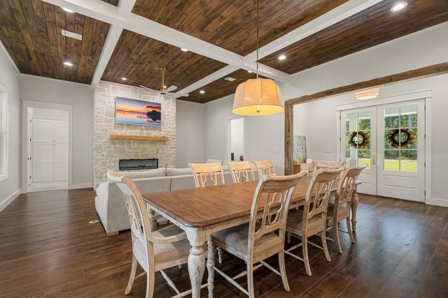 16 Bent Pebble Point, Lumberton, MS 39455