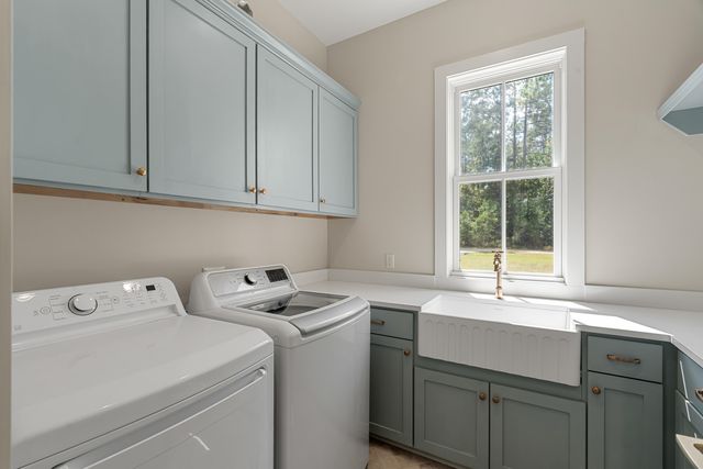 16 Bent Pebble Point, Lumberton, MS 39455