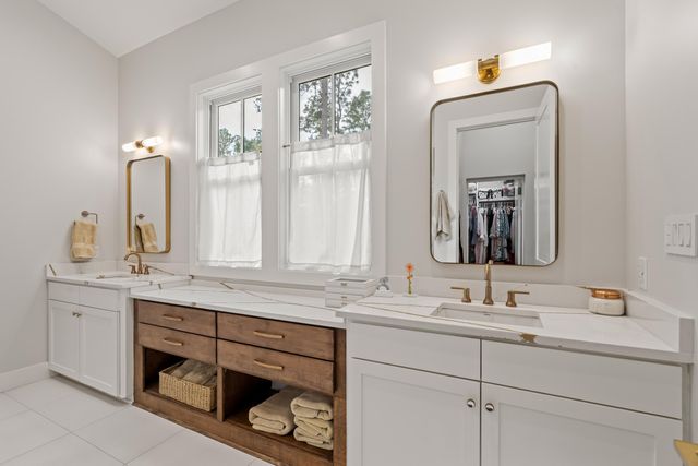 16 Bent Pebble Point, Lumberton, MS 39455