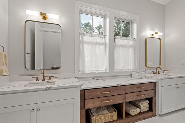 16 Bent Pebble Point, Lumberton, MS 39455